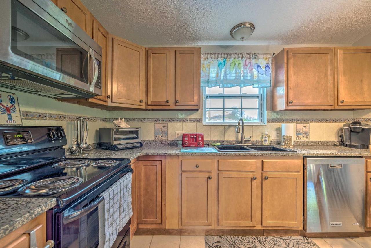 Cozy Canalfront Home Less Than 2 Miles To Hudson Beach! Bagian luar foto